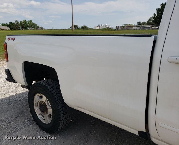 image for item DP7925 2016 Chevrolet Silverado 2500HD  Double Cab pickup truck