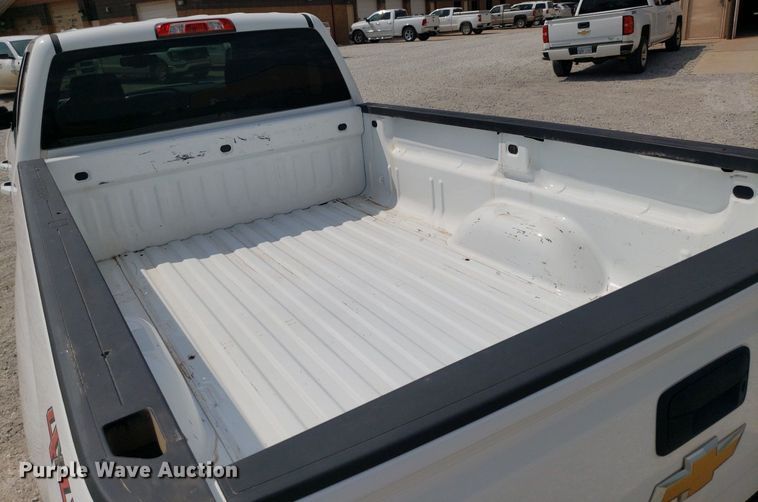 image for item DP7925 2016 Chevrolet Silverado 2500HD  Double Cab pickup truck