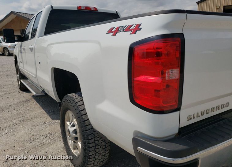 image for item DP7925 2016 Chevrolet Silverado 2500HD  Double Cab pickup truck