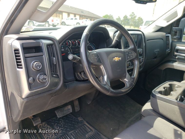 image for item DP7925 2016 Chevrolet Silverado 2500HD  Double Cab pickup truck