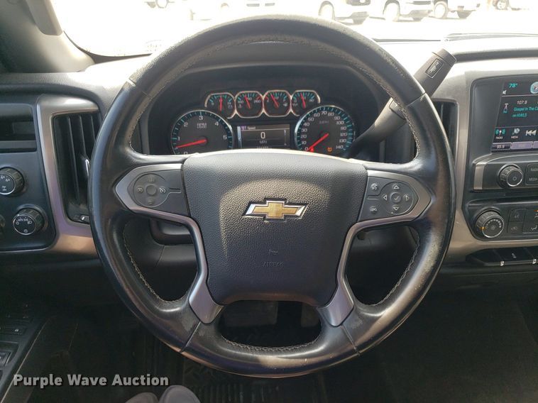 image for item DP7925 2016 Chevrolet Silverado 2500HD  Double Cab pickup truck