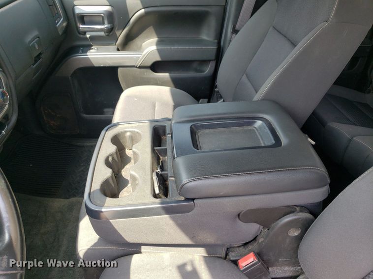 image for item DP7925 2016 Chevrolet Silverado 2500HD  Double Cab pickup truck