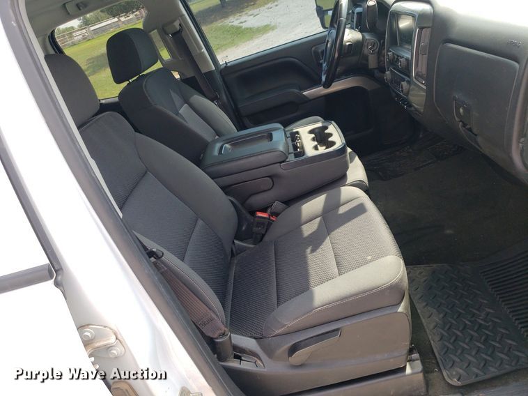 image for item DP7925 2016 Chevrolet Silverado 2500HD  Double Cab pickup truck