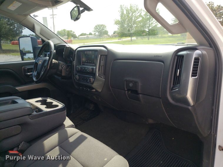 image for item DP7925 2016 Chevrolet Silverado 2500HD  Double Cab pickup truck