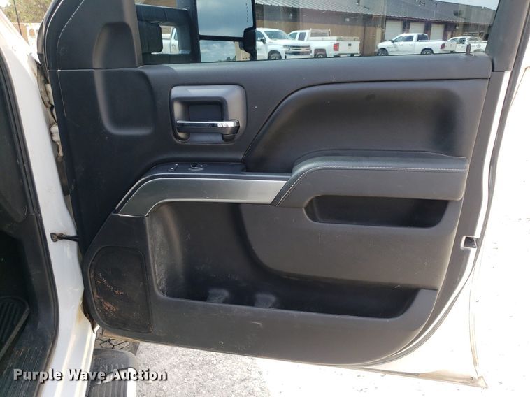 image for item DP7925 2016 Chevrolet Silverado 2500HD  Double Cab pickup truck