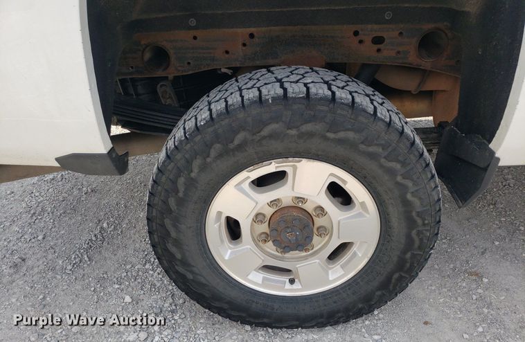 image for item DP7925 2016 Chevrolet Silverado 2500HD  Double Cab pickup truck