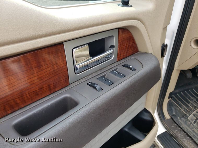 image for item DP7949 2010 Ford F150  SuperCrew pickup truck