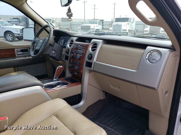 image for item DP7949 2010 Ford F150  SuperCrew pickup truck