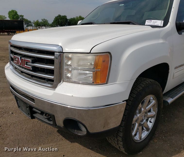 image for item DP7950 2012 GMC Sierra 1500  Crew Cab pickup truck