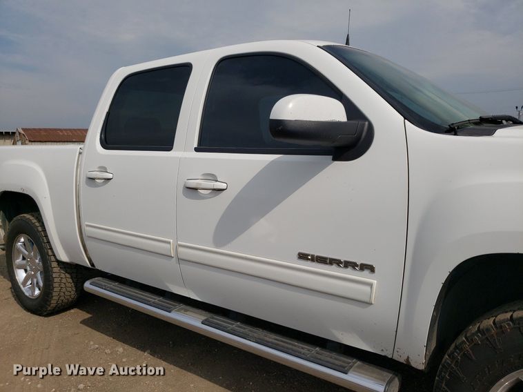 image for item DP7950 2012 GMC Sierra 1500  Crew Cab pickup truck