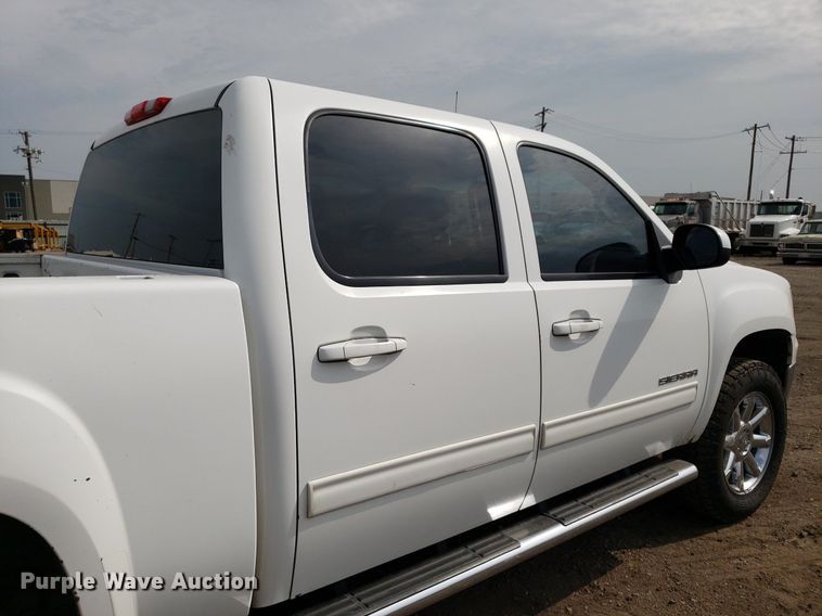 image for item DP7950 2012 GMC Sierra 1500  Crew Cab pickup truck
