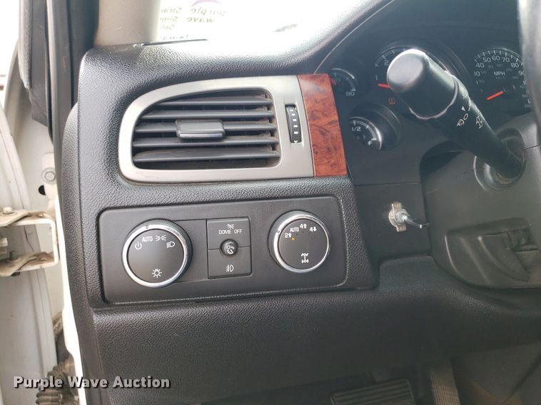 image for item DP7950 2012 GMC Sierra 1500  Crew Cab pickup truck