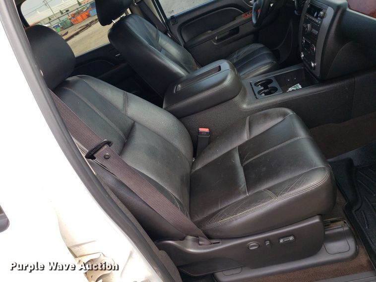 image for item DP7950 2012 GMC Sierra 1500  Crew Cab pickup truck