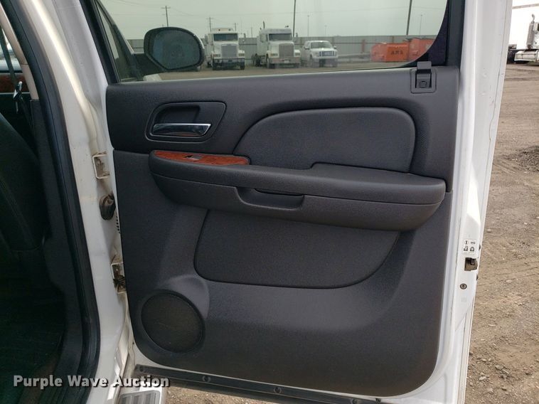 image for item DP7950 2012 GMC Sierra 1500  Crew Cab pickup truck