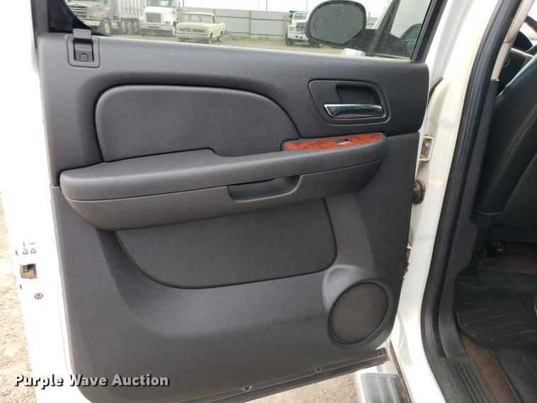 image for item DP7950 2012 GMC Sierra 1500  Crew Cab pickup truck