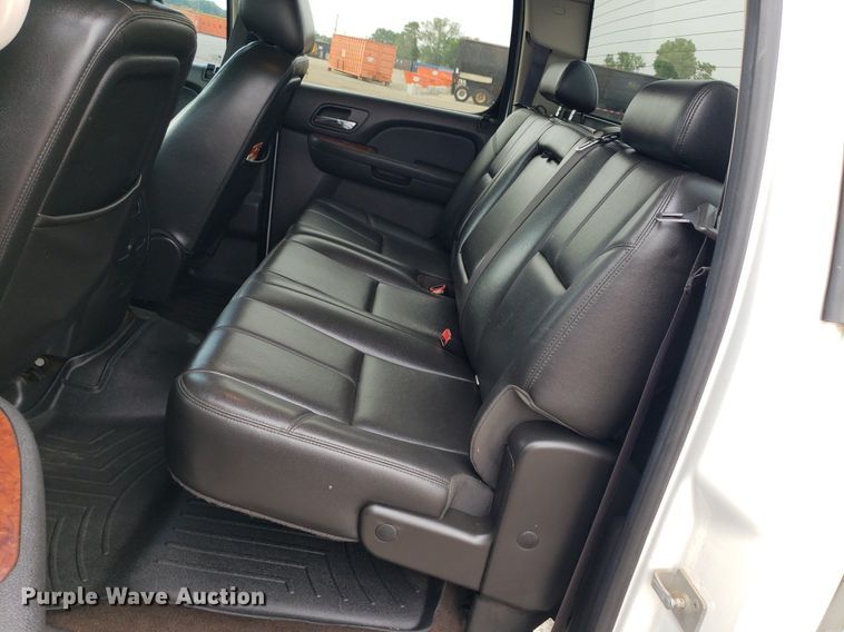 image for item DP7950 2012 GMC Sierra 1500  Crew Cab pickup truck