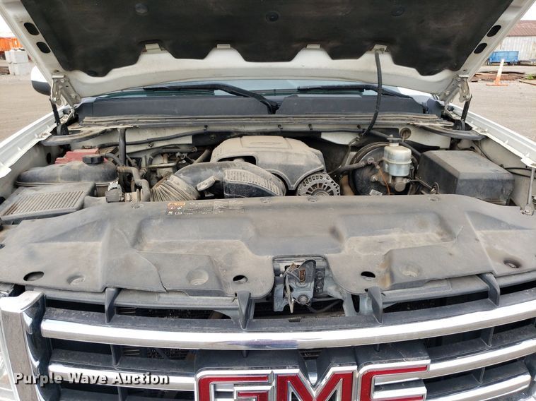 image for item DP7950 2012 GMC Sierra 1500  Crew Cab pickup truck