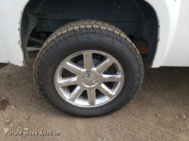 image for item DP7950 2012 GMC Sierra 1500  Crew Cab pickup truck