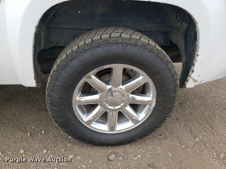 image for item DP7950 2012 GMC Sierra 1500  Crew Cab pickup truck