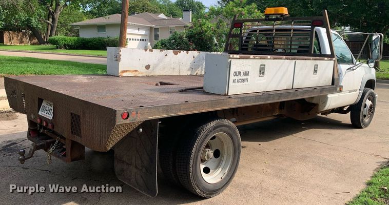 image for item DP8647 2000 Chevrolet C3500HD  flatbed pickup truck