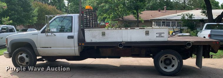 image for item DP8647 2000 Chevrolet C3500HD  flatbed pickup truck