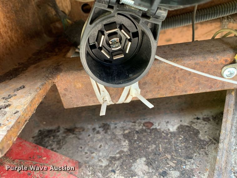 image for item DP8647 2000 Chevrolet C3500HD  flatbed pickup truck