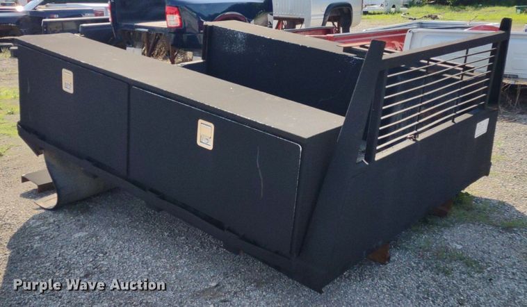 image for item DQ1726 Flatbed