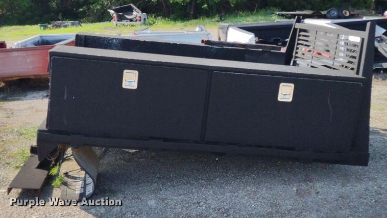 image for item DQ1726 Flatbed