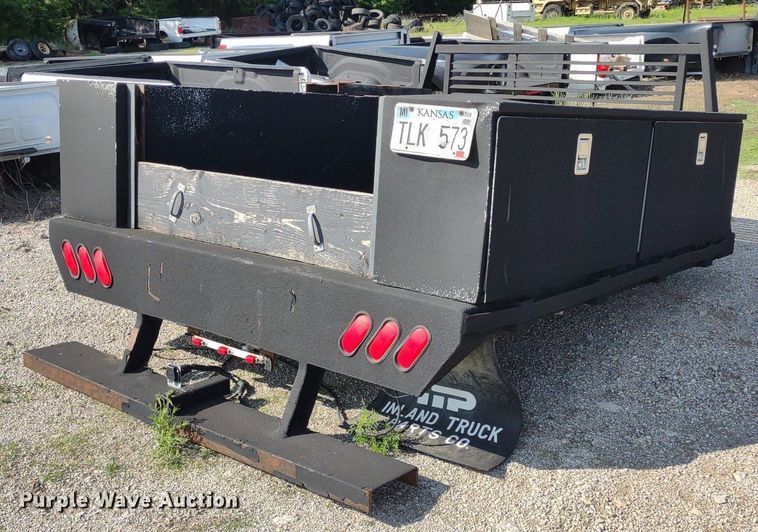 image for item DQ1726 Flatbed