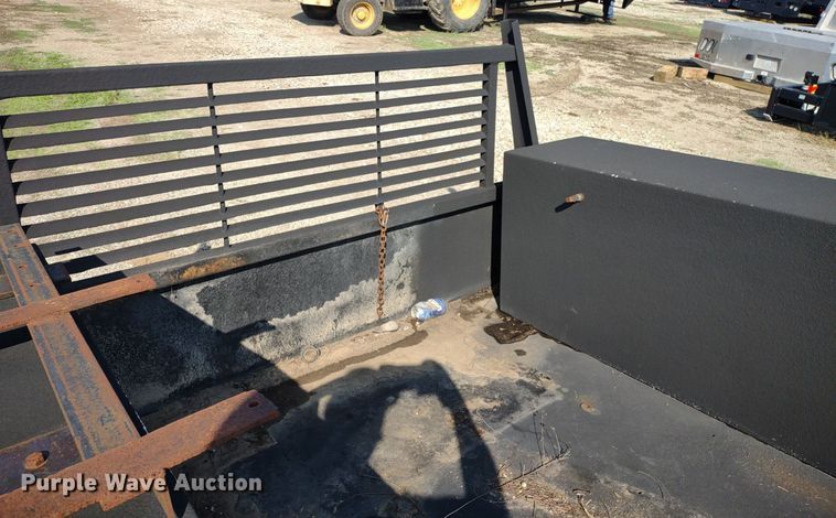 image for item DQ1726 Flatbed