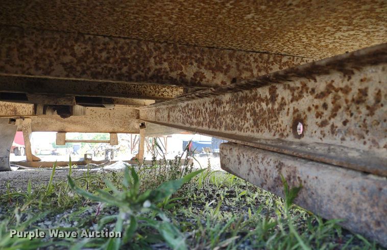 image for item DQ1726 Flatbed