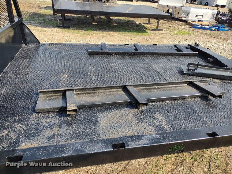 image for item DQ1727 Flatbed