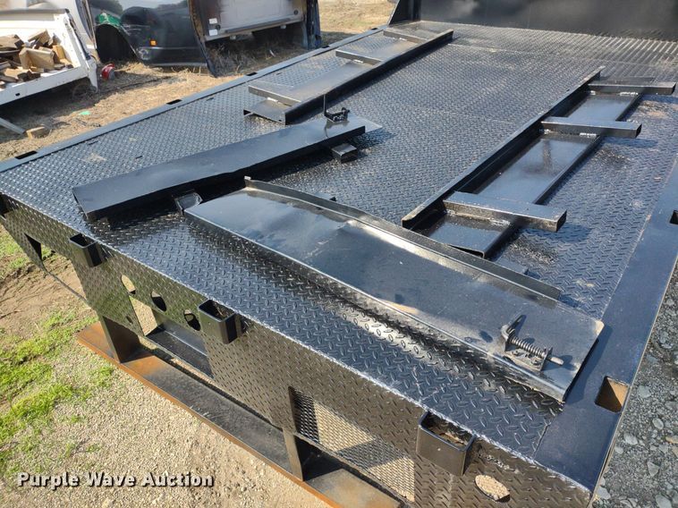 image for item DQ1727 Flatbed