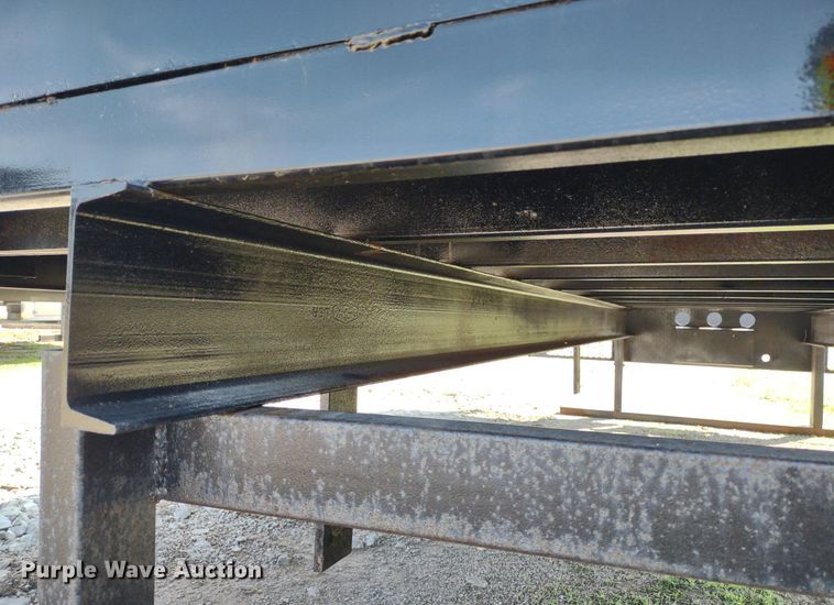 image for item DQ1727 Flatbed