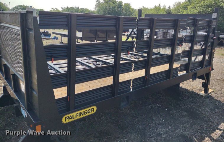 image for item DQ1729 Palfinger  flatbed
