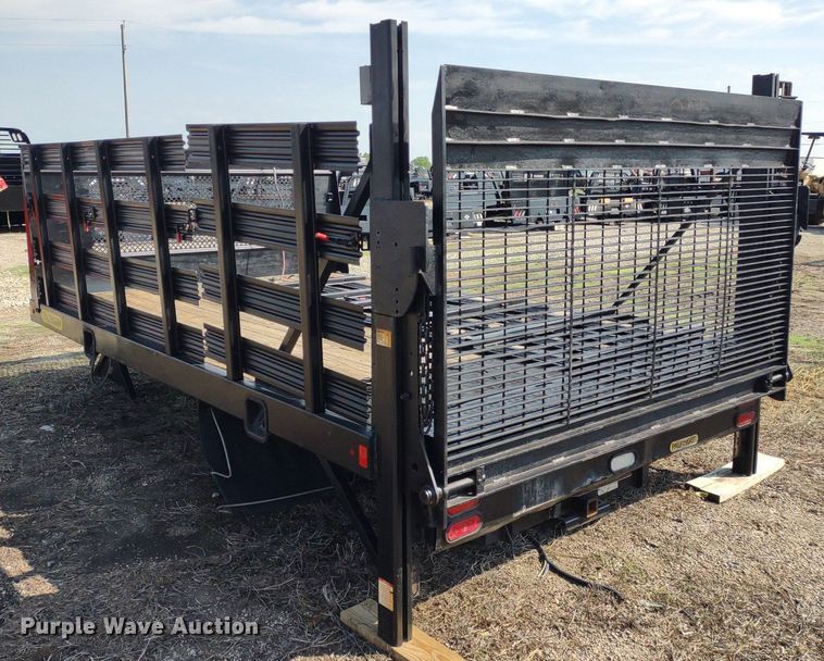 image for item DQ1729 Palfinger  flatbed