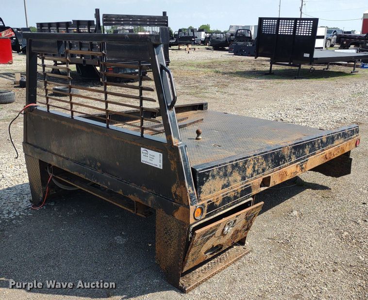 image for item DQ1730 B&W  bale bed