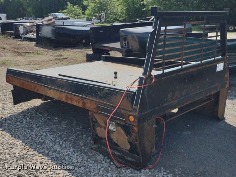 image for item DQ1730 B&W  bale bed