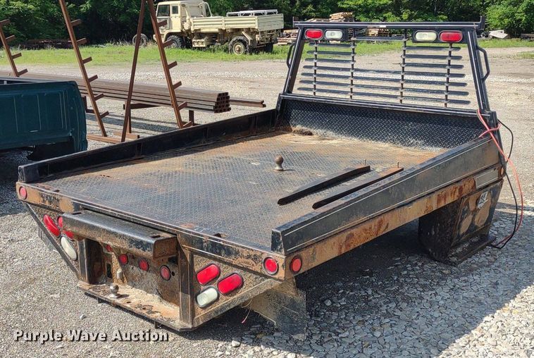 image for item DQ1730 B&W  bale bed