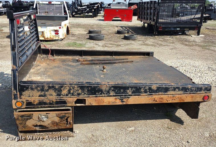 image for item DQ1730 B&W  bale bed