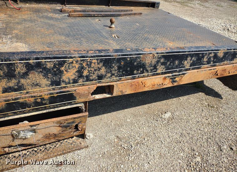 image for item DQ1730 B&W  bale bed