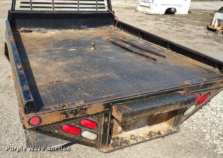 image for item DQ1730 B&W  bale bed