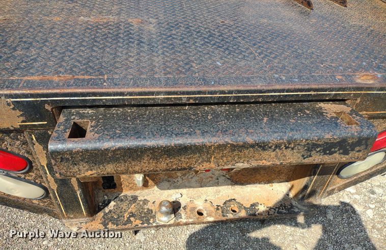 image for item DQ1730 B&W  bale bed