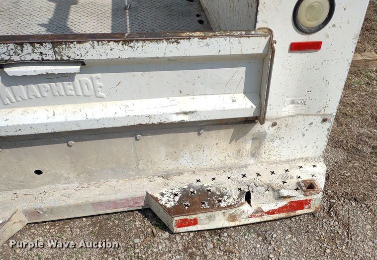 image for item DQ1732 Knapheide 696J1  utility bed