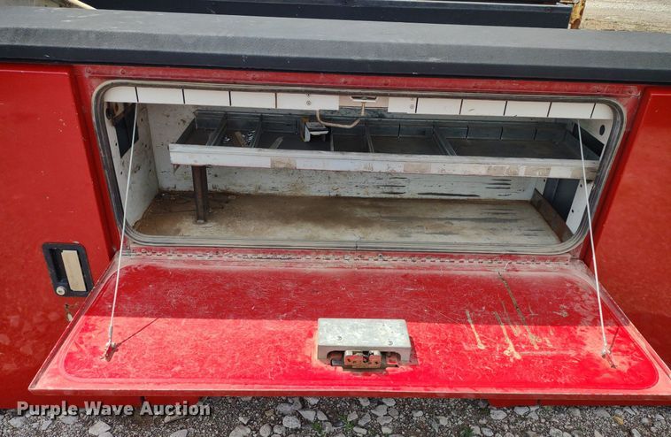 image for item DQ1735 Stahl  utility bed