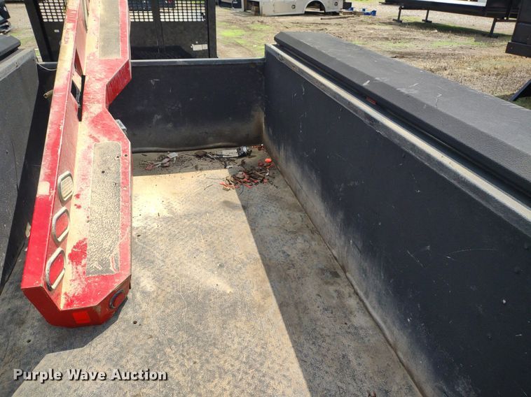 image for item DQ1735 Stahl  utility bed