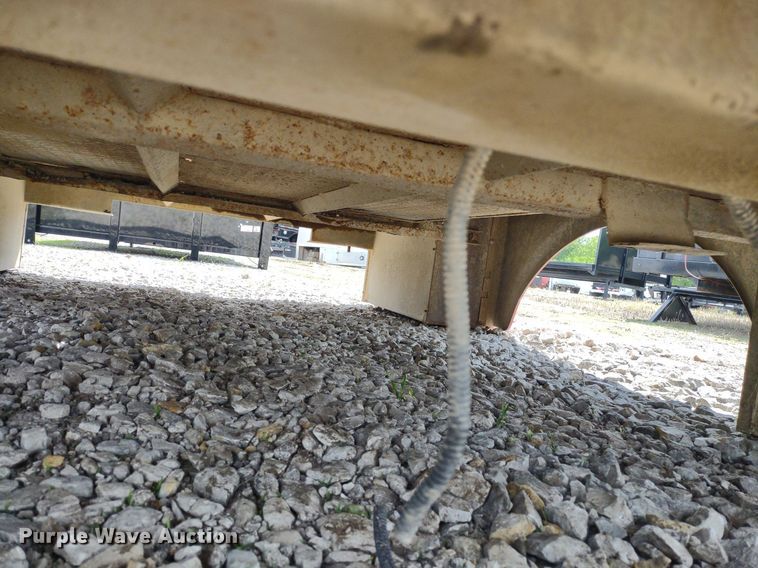 image for item DQ1735 Stahl  utility bed