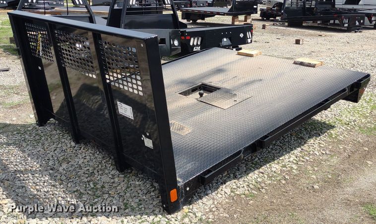 image for item DQ1736 CM Truck Beds RD-03976034-S  flatbed
