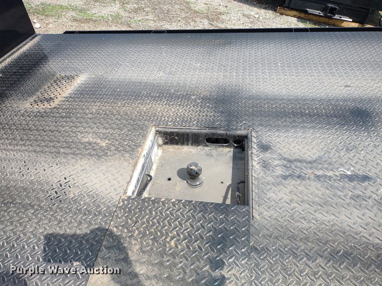 image for item DQ1736 CM Truck Beds RD-03976034-S  flatbed