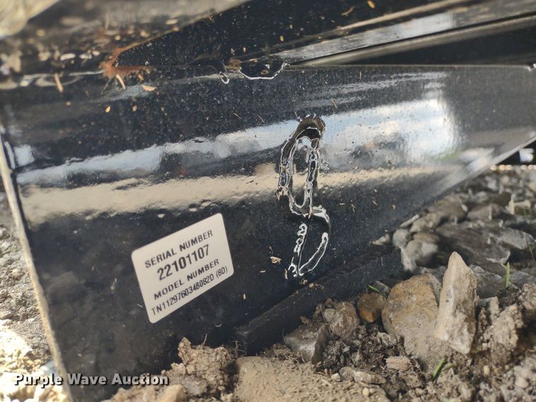 image for item DQ1737 Bedrock TN112976034B082D  flatbed